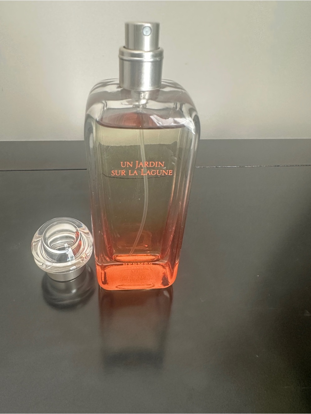 Hermes Un Jardin Sur La Lagune - Clear to Coral Ombre Bottle - Picture 4 of 5